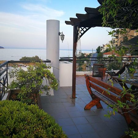 Port View Suites Kavala Eksteriør billede