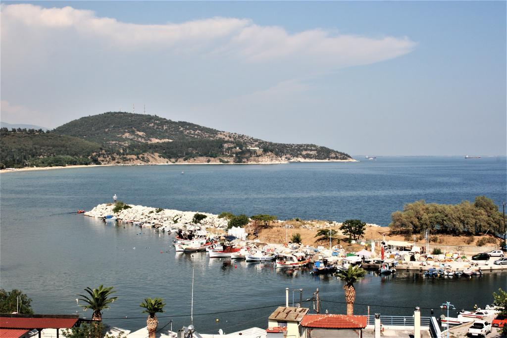 Port View Suites Kavala Eksteriør billede